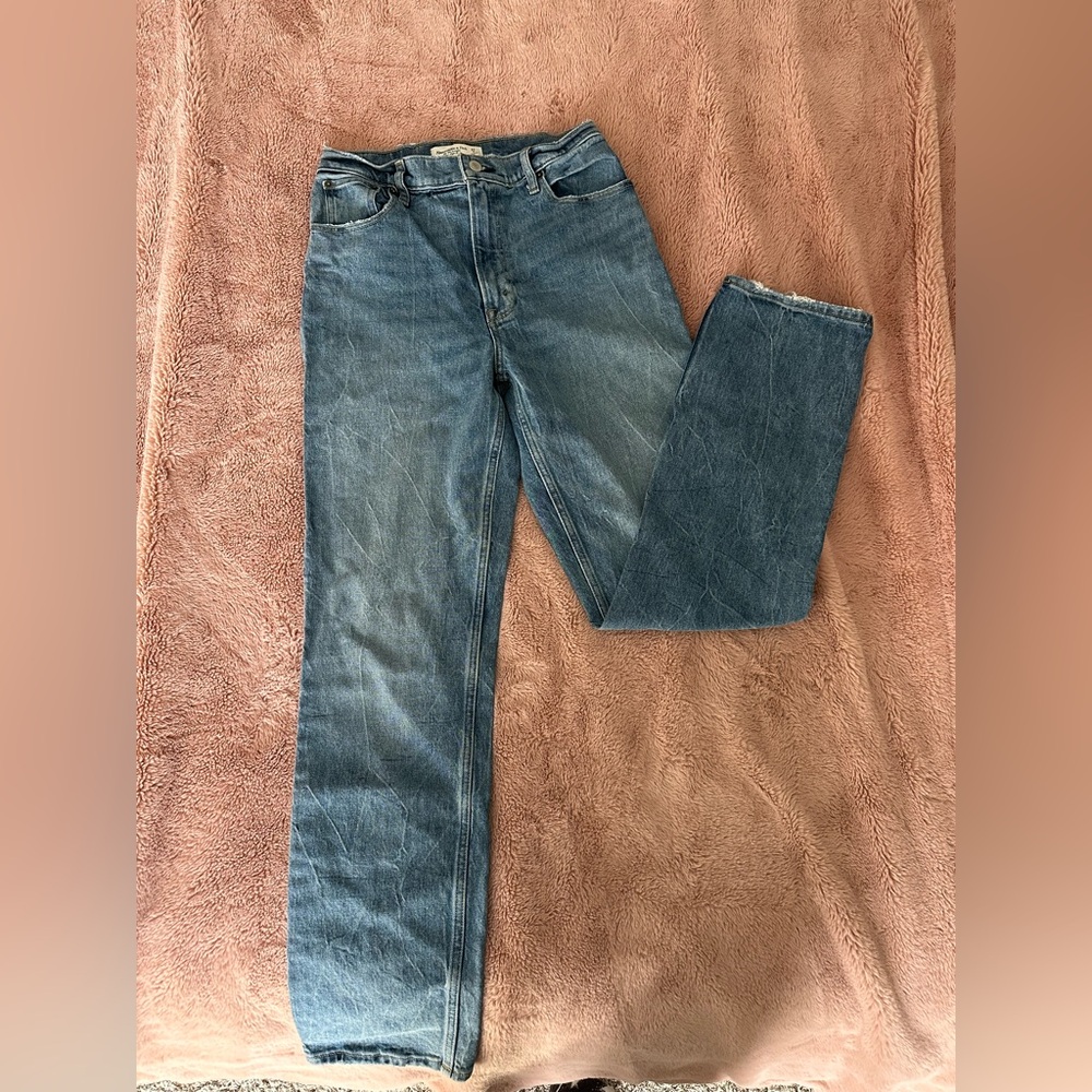 Abercrombie & Fitch 90s Straight Ultra High Rise